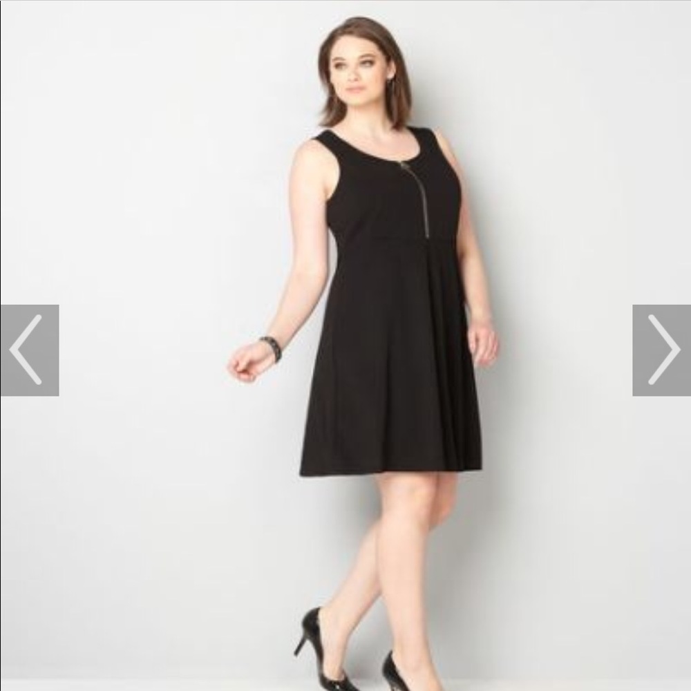 Avenue Size 18 Black skater dress with gold zipper